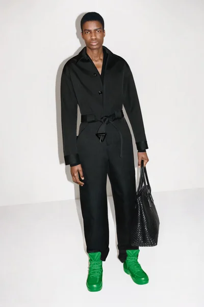 Look 18